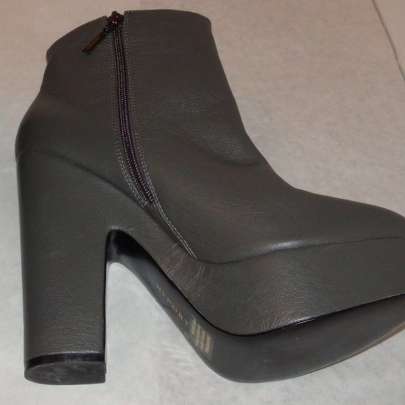 NWOB Report Prost Platform Bootie - Picture 3 of 5